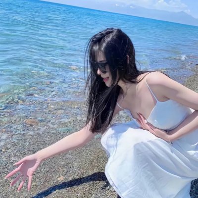 五旬老太整顿家门